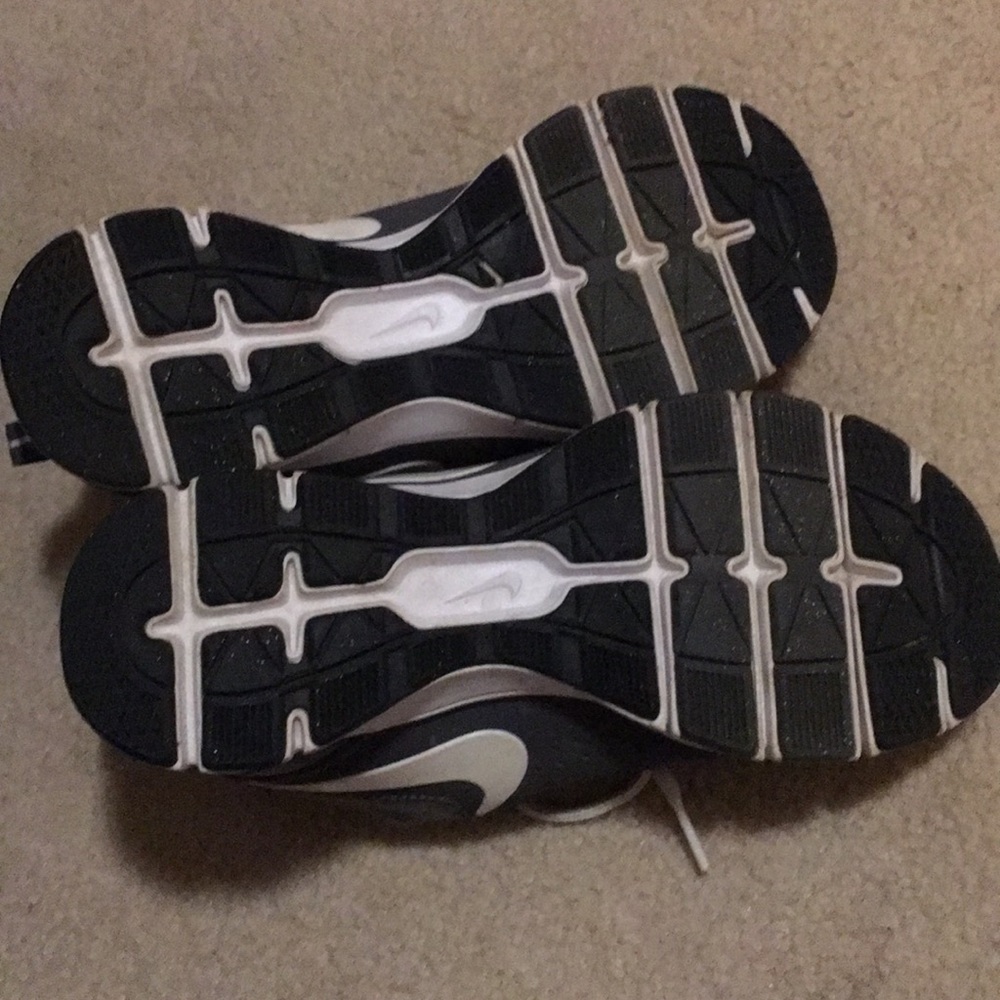 memory foam running shoes nike